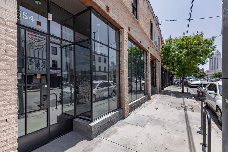 646-654 N Spring St, Los Angeles, CA for sale - Building Photo - Image 1 of 7