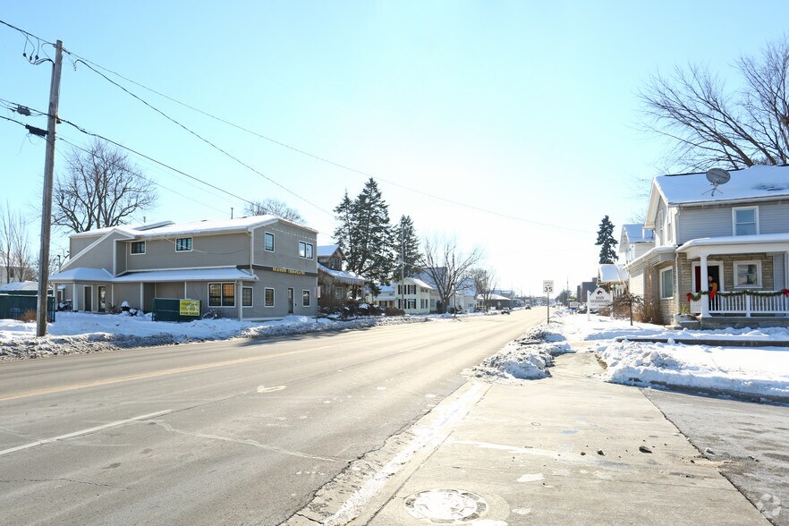 708 N Main St, Adrian, MI for sale - Building Photo - Image 1 of 1