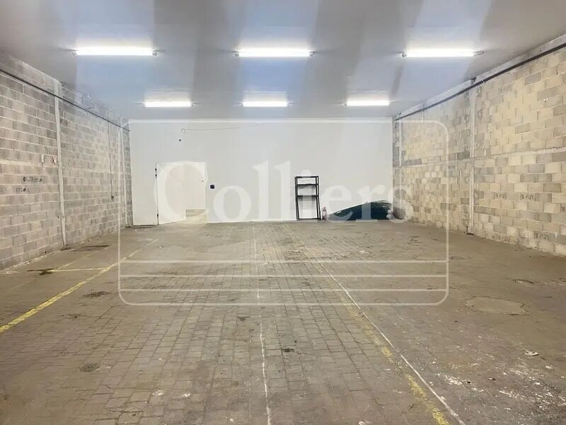 Location Local d'activités 343 m² - Photo 1