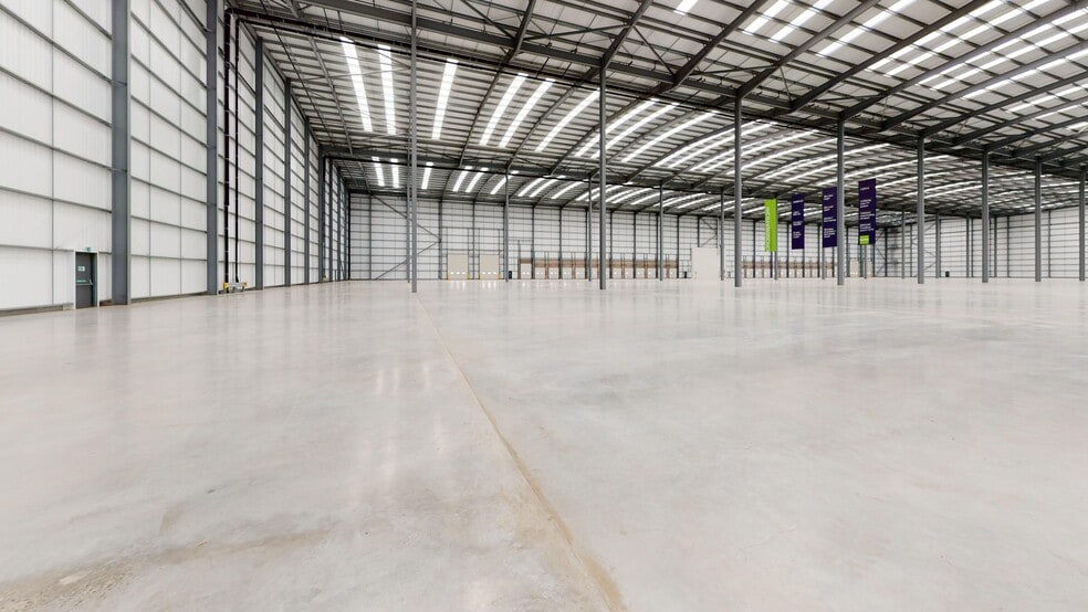 Clipper Blvd, Dartford for lease - Matterport 3D Scan - Image 3 of 28