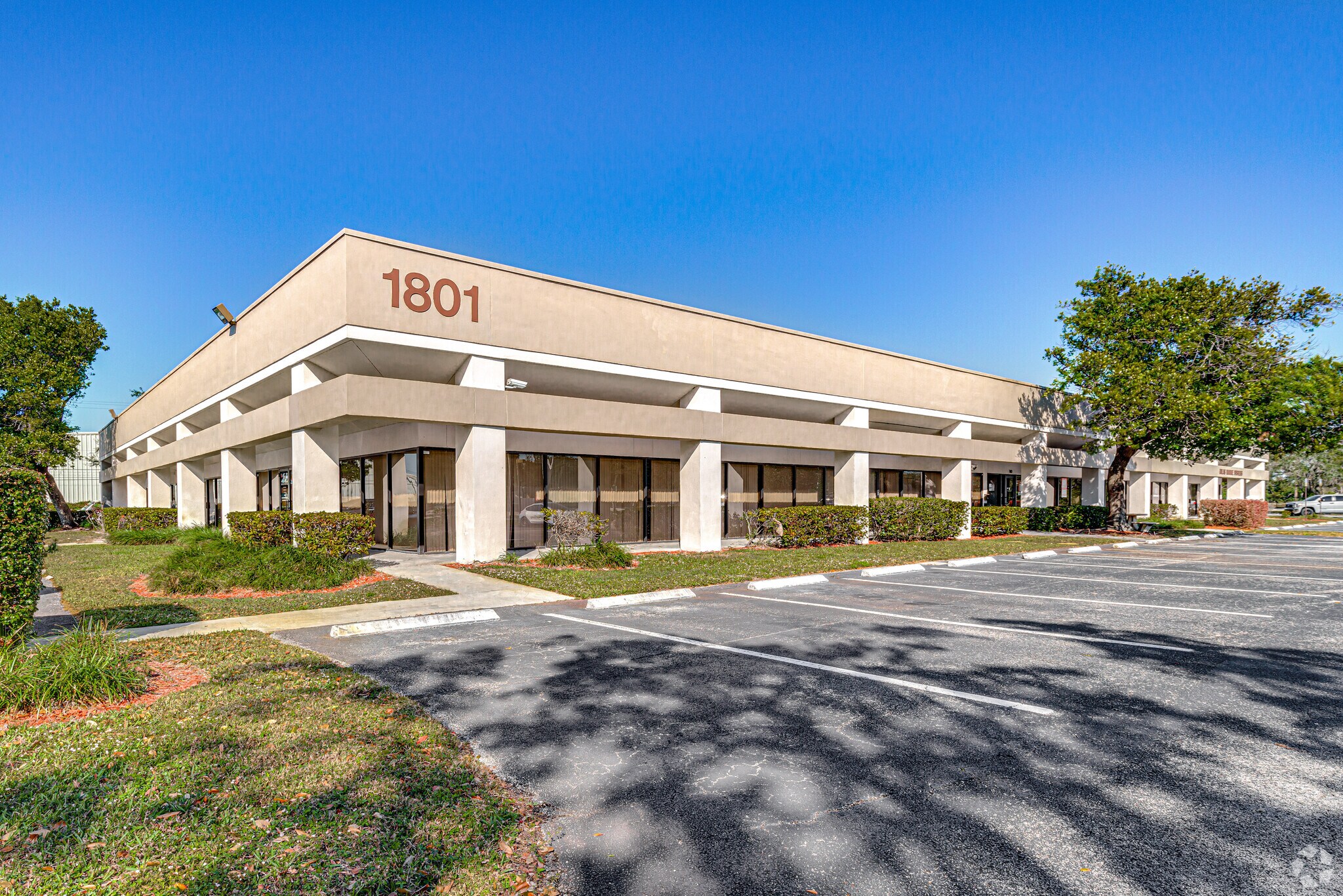 1801 S Perimeter Rd, Fort Lauderdale, FL for lease Primary Photo- Image 1 of 5