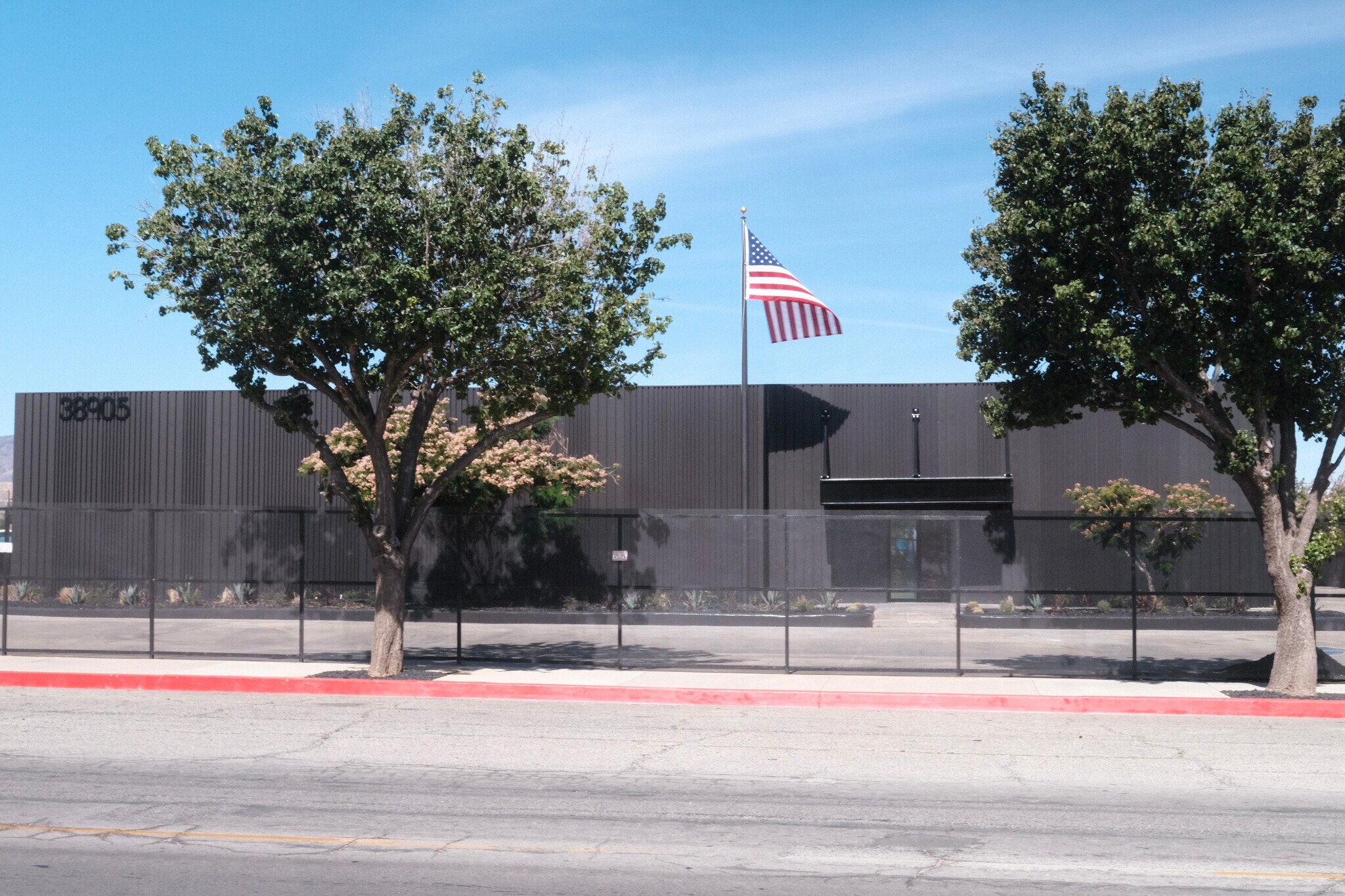 38905 10th St E, Palmdale, CA for sale Building Photo- Image 1 of 1