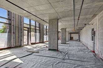 3300 - 3340 Lakeshore rd, Kelowna, BC for lease Interior Photo- Image 2 of 4