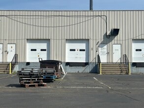 260-264 Quarry Rd, Milford, CT for lease Building Photo- Image 2 of 2