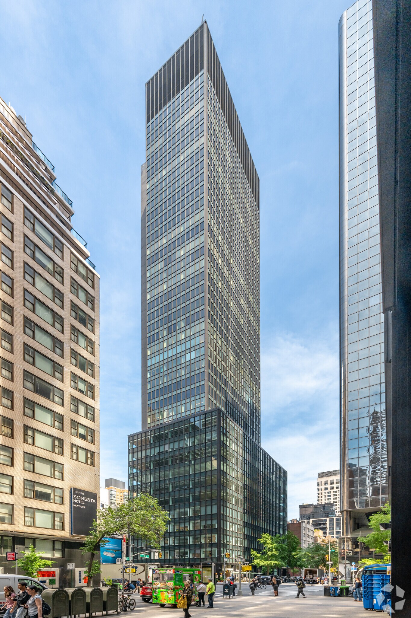 825 Third Ave, New York, NY for lease Building Photo- Image 1 of 16