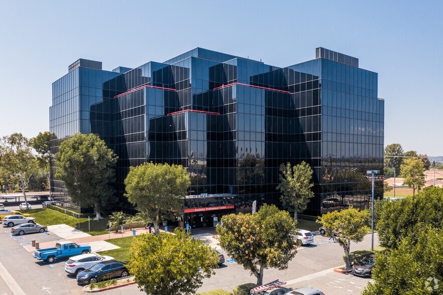 1801 W Romneya Dr, Anaheim, CA for lease - Primary Photo - Image 1 of 69