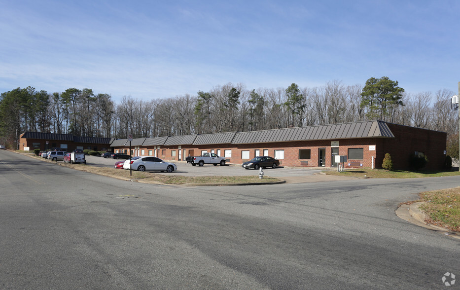 6840 Atmore Dr, Richmond, VA for lease - Building Photo - Image 1 of 12