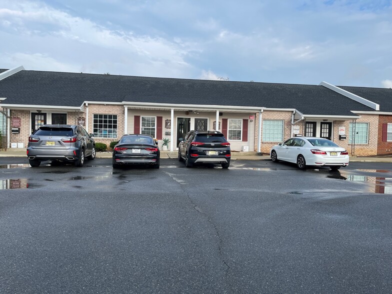 941 Whitehorse Mercerville Rd, Hamilton, NJ for lease - Building Photo - Image 2 of 14