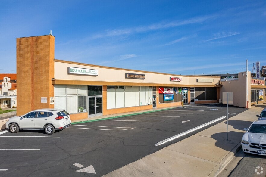 8870-8878 La Mesa Blvd, La Mesa, CA for sale - Primary Photo - Image 2 of 29