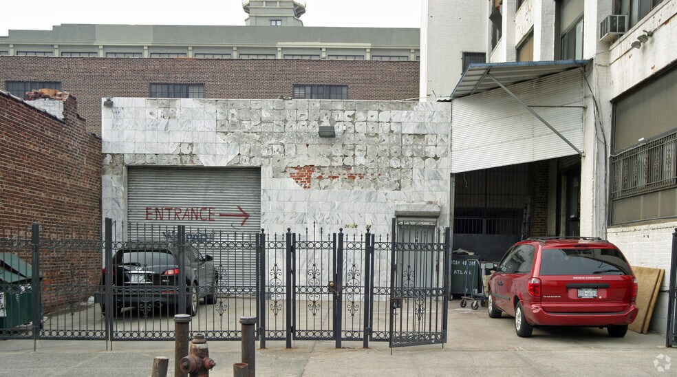 36-36 34th St, Long Island City, NY for sale - Primary Photo - Image 1 of 1