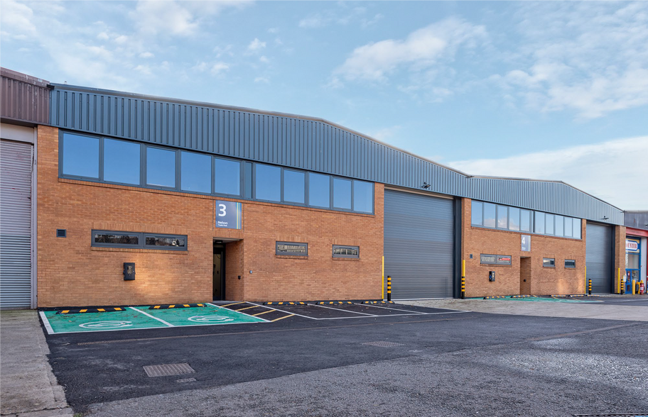 The Path, London for lease - Building Photo - Image 2 of 8