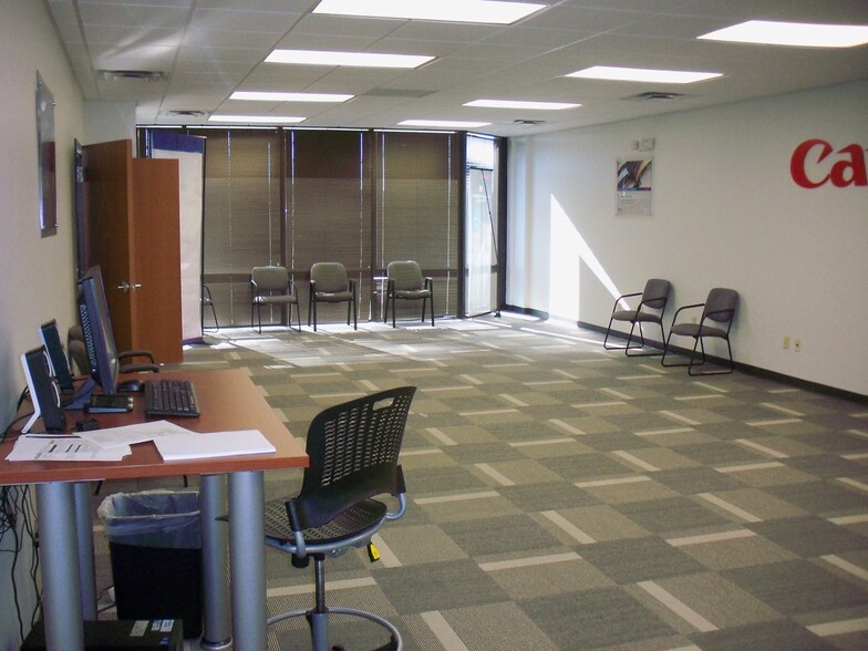 8201 E 34th St, Wichita, KS for lease - Interior Photo - Image 3 of 10