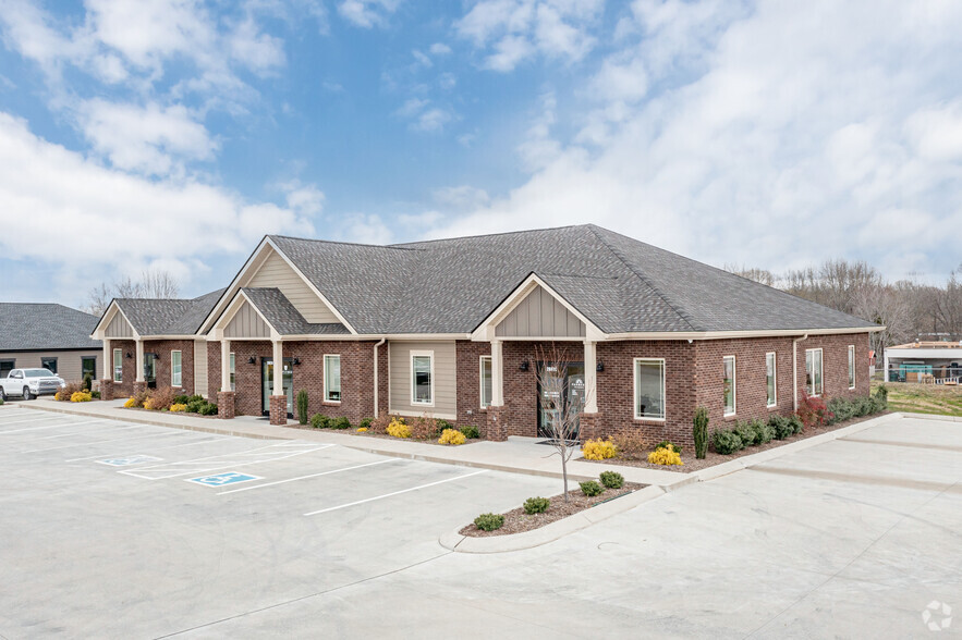 2687 Townsend Ct, Clarksville, TN for lease - Building Photo - Image 3 of 4