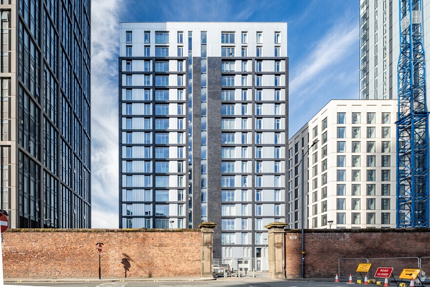 Princes Para, Liverpool for lease - Building Photo - Image 2 of 5