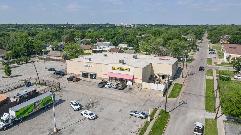 3900-3906 Hemphill St, Fort Worth, TX for lease - Primary Photo - Image 1 of 5