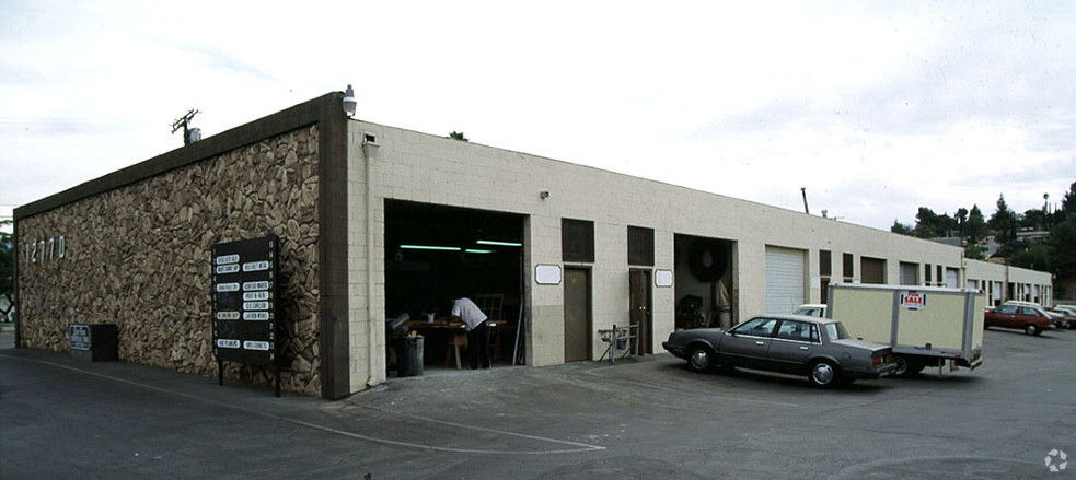 12770 Pierce St, Pacoima, CA for lease - Building Photo - Image 2 of 11