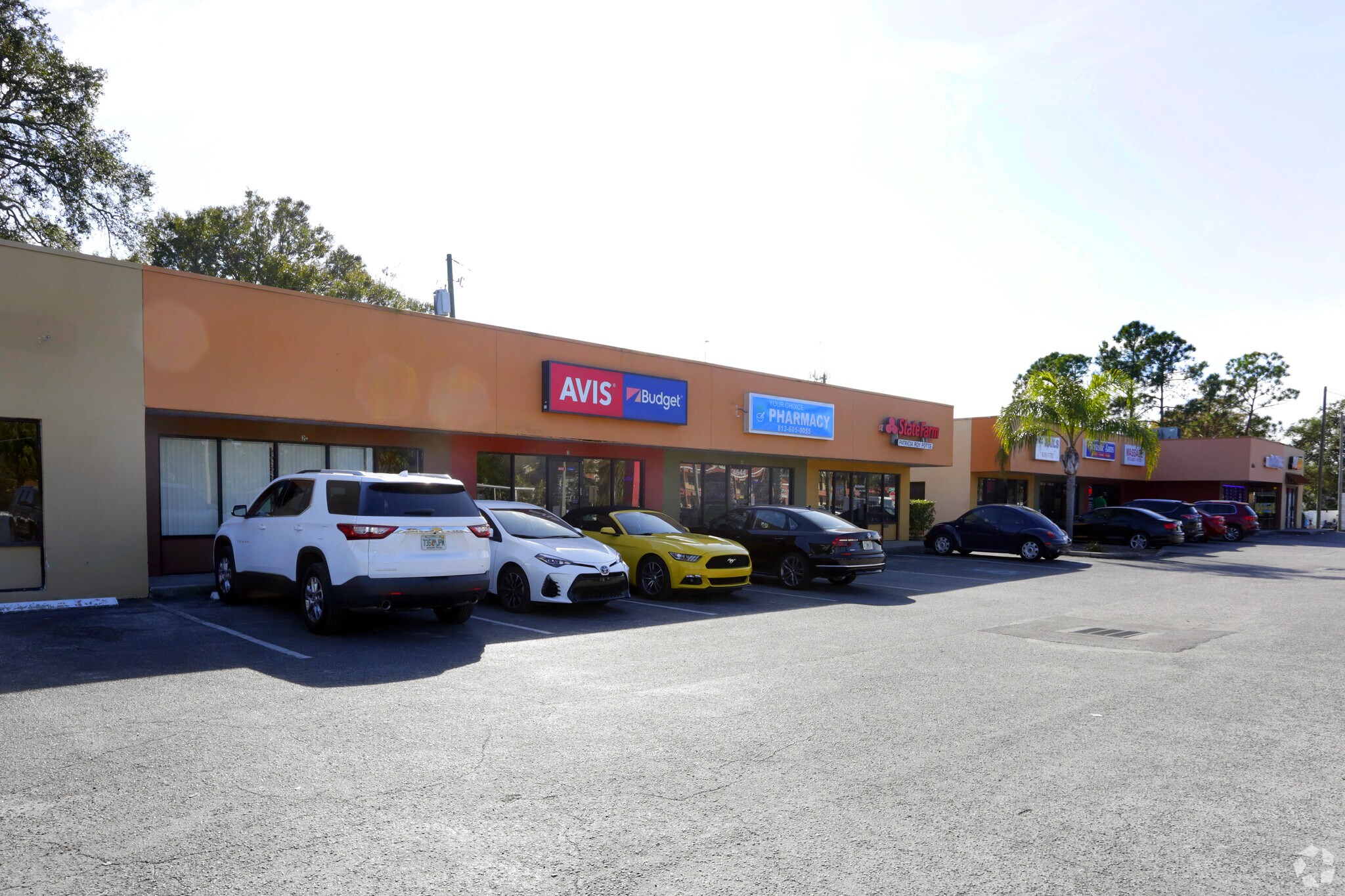 4644 W Gandy Blvd, Tampa, FL 33611 Gandy Plaza