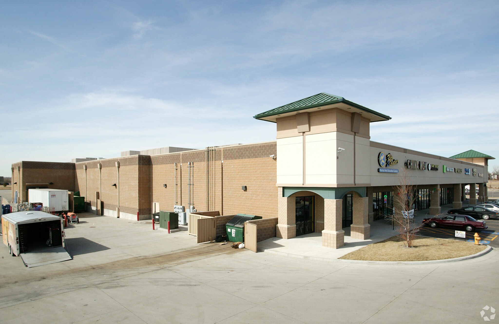 201261 SW Greenwich Dr, Lees Summit, MO 64082 Raintree North Shopping Center