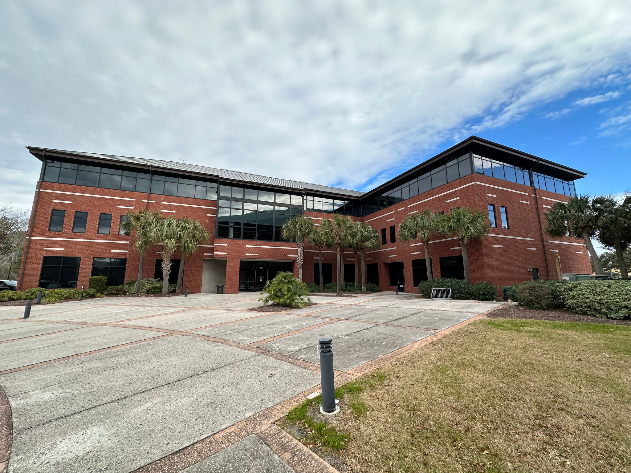 611 Burroughs And Chapin Blvd, Myrtle Beach, SC for lease Building Photo- Image 1 of 4