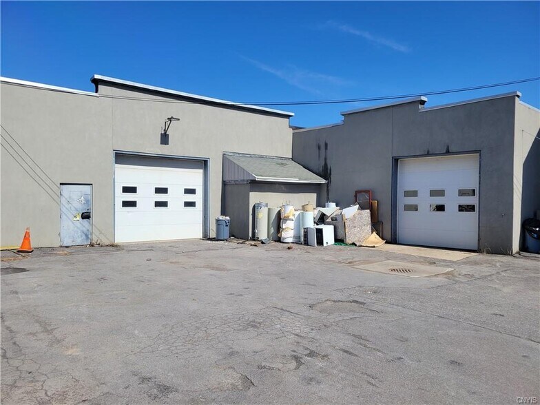 643 Elizabeth St, Utica, NY 13501