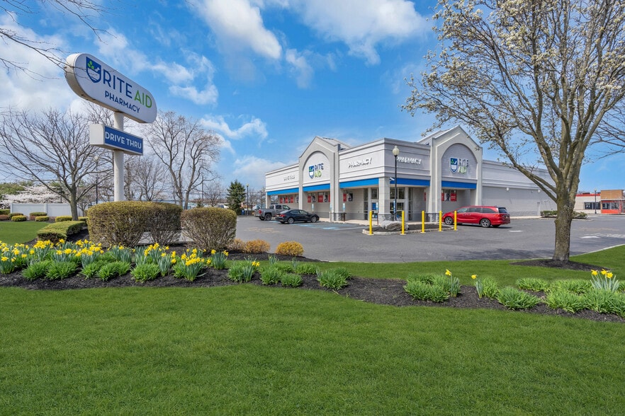 75 S Main St, Neptune, NJ for lease - Building Photo - Image 3 of 13