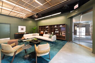 325 N Wells St, Chicago, IL for lease Interior Photo- Image 2 of 18