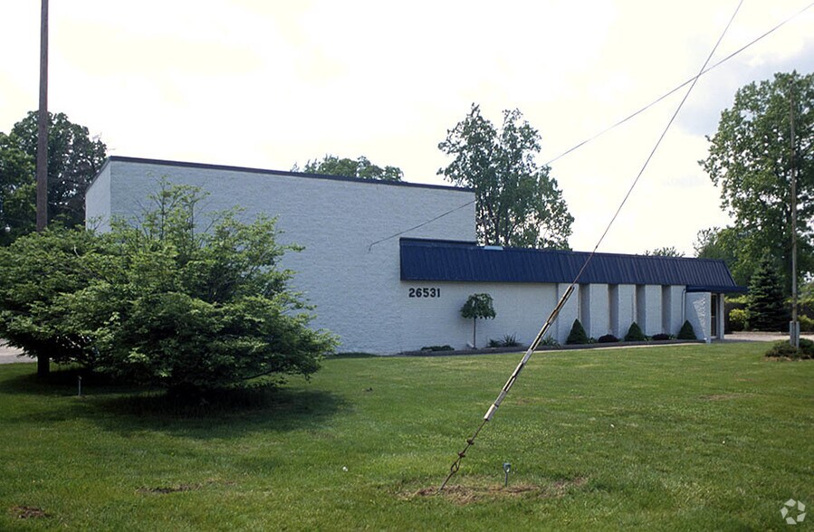 26531 King Rd, Romulus, MI 48174