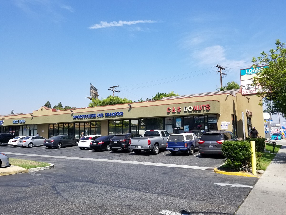 66006636 Cherry Ave, Long Beach, CA 90805 Cherry Shopping Center