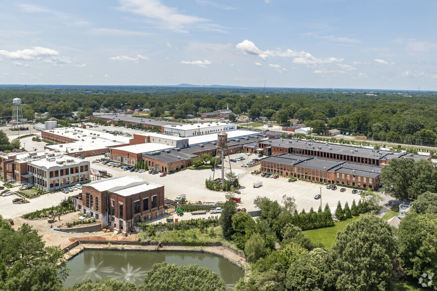 500 S Main St, Mooresville, NC for lease - Aerial - Image 1 of 20