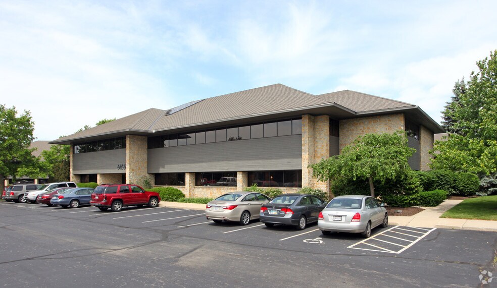 6465 Reflections Dr, Dublin, OH for lease - Building Photo - Image 2 of 2