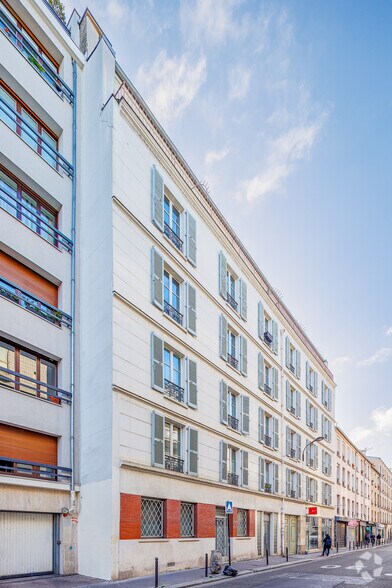 28 Rue Godefroy Cavaignac, Paris for lease - Primary Photo - Image 1 of 1
