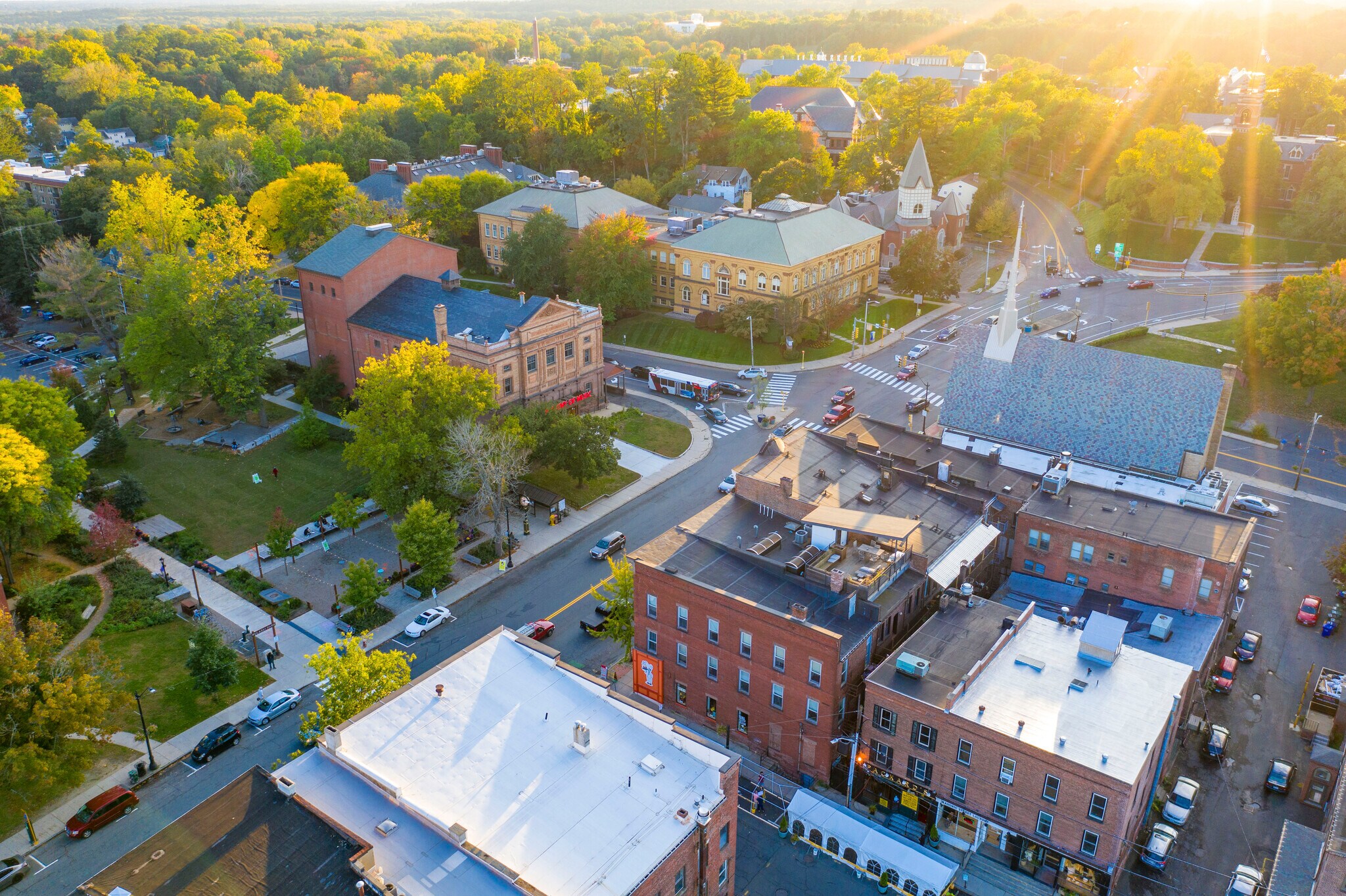 17 New South St, Northampton, MA 01060 Old School Commons Condominium