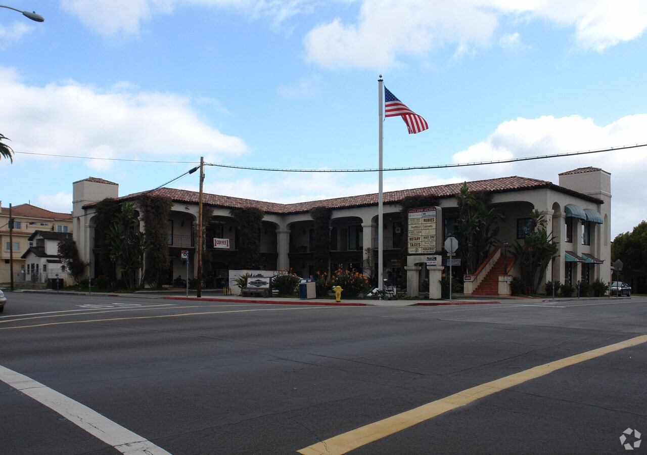 928 Fort Stockton Dr, San Diego, CA 92103