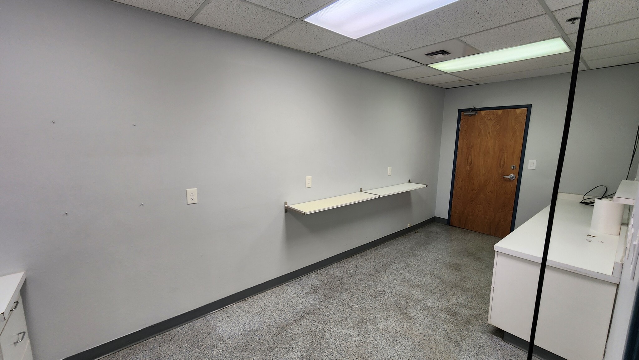 6301 Mountain Vista St, Henderson, NV for lease Interior Photo- Image 1 of 6