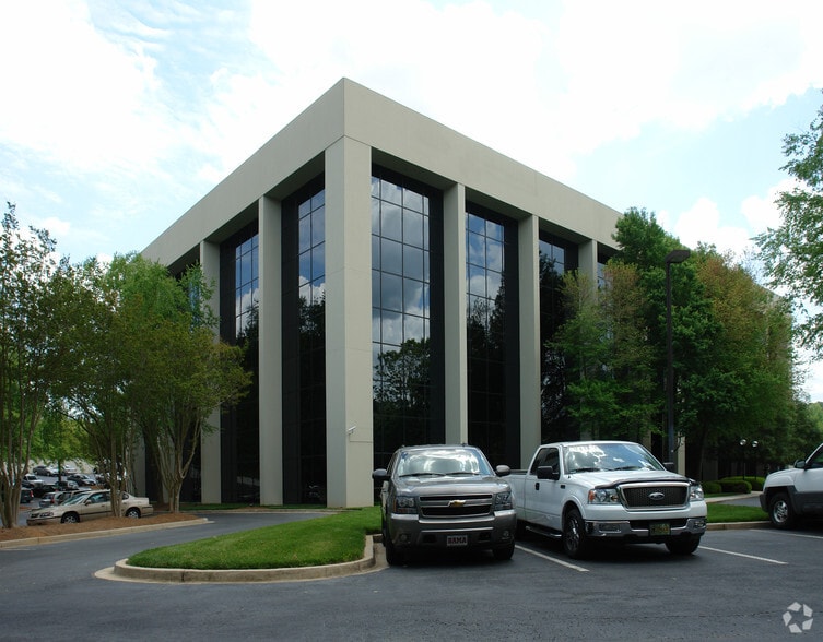 2877 Brandywine Rd, Atlanta, GA for lease - Building Photo - Image 3 of 5
