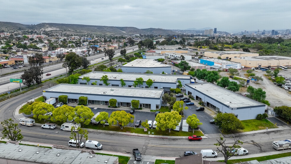 494 W Calle Primera, San Diego, CA for lease - Building Photo - Image 1 of 29