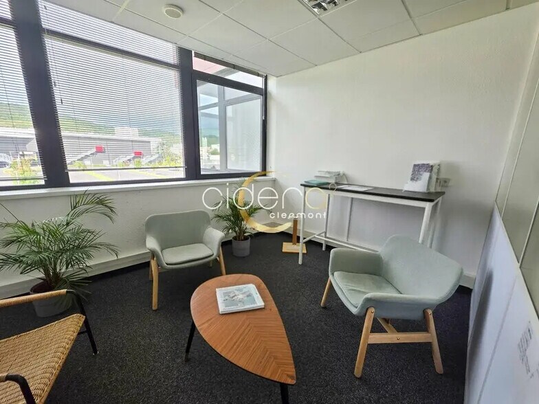 Office in Clermont-Ferrand for lease - Interior Photo - Image 2 of 9