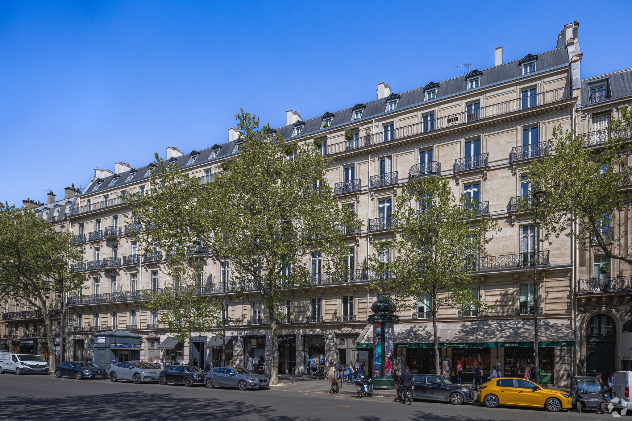 174 Boulevard Saint-Germain, Paris for lease Primary Photo- Image 1 of 10