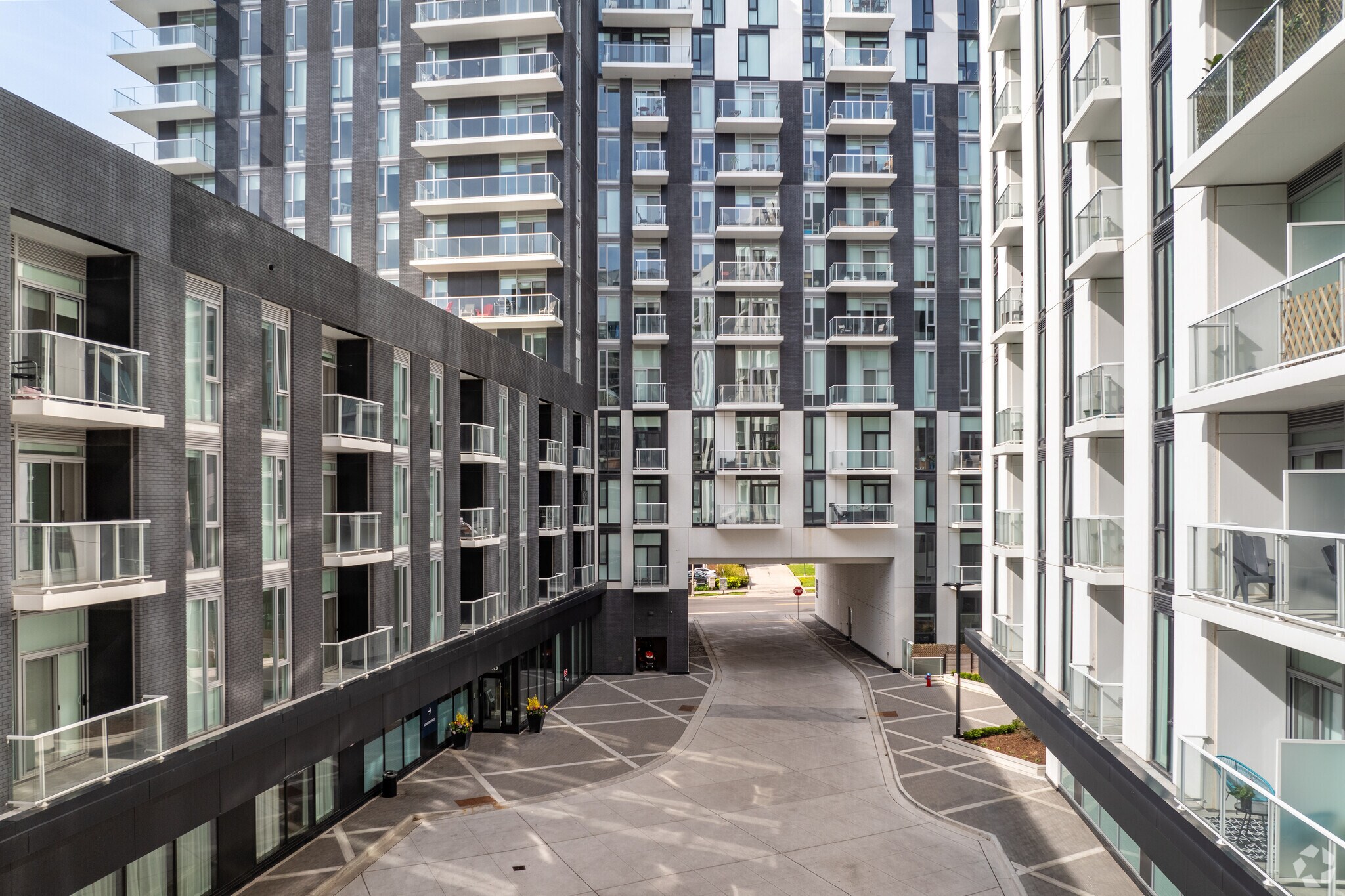 133 Bronte Rd, Oakville, ON for sale Building Photo- Image 1 of 1