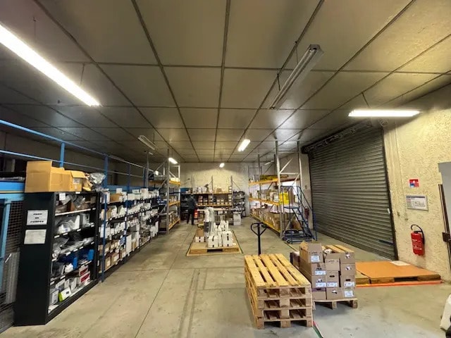 Industrial in La Fouillouse for lease - Interior Photo - Image 2 of 5