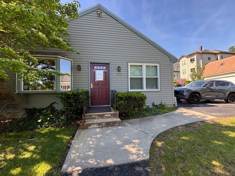 447 Grove St, Worcester, MA for sale - Primary Photo - Image 1 of 1