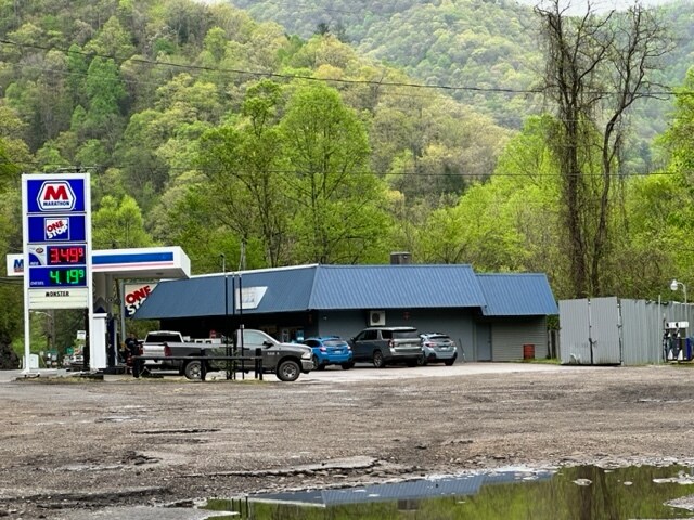 12224 Coal River Rd, Whitesville, WV for sale Primary Photo- Image 1 of 1