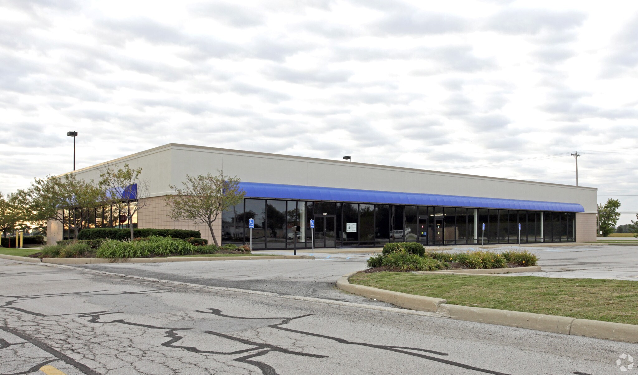 9522 Olde Us 20, Rossford, OH for sale Primary Photo- Image 1 of 1