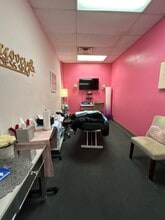 9415 S Western Ave, Chicago, IL for lease Building Photo- Image 2 of 4