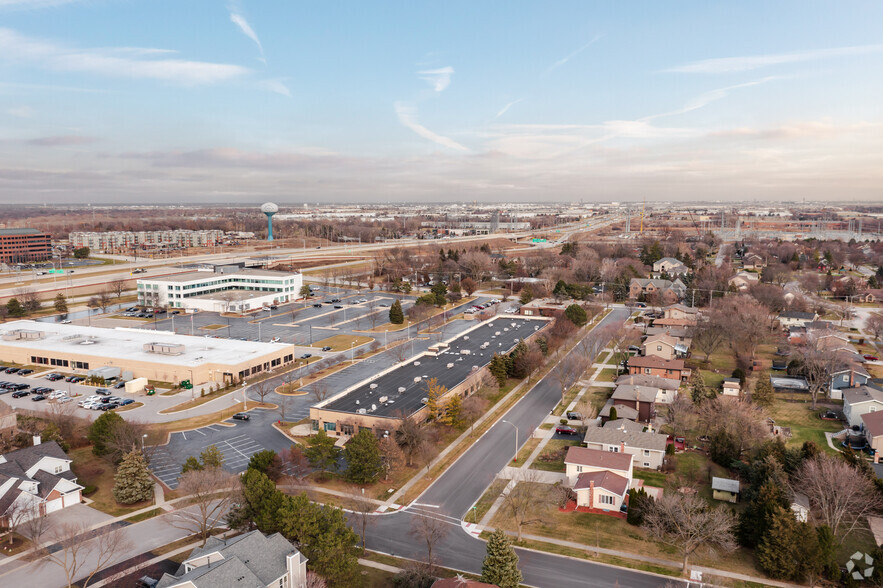 850 N Arlington Heights Rd, Itasca, IL for sale - Aerial - Image 2 of 5