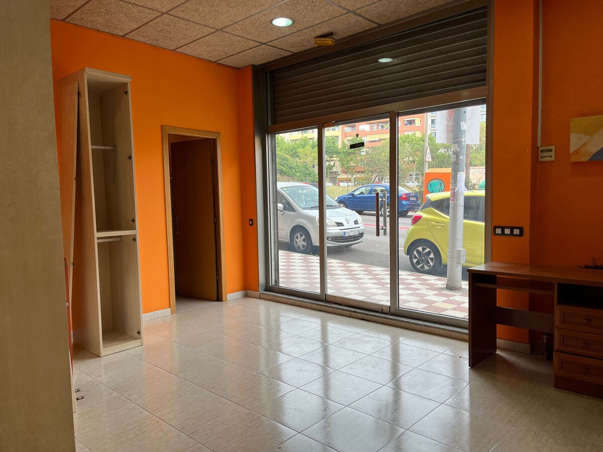 Esparreguera, BAR 08292 - Unit Es D Pta 1 -  - Interior Photo - Image 1 of 8