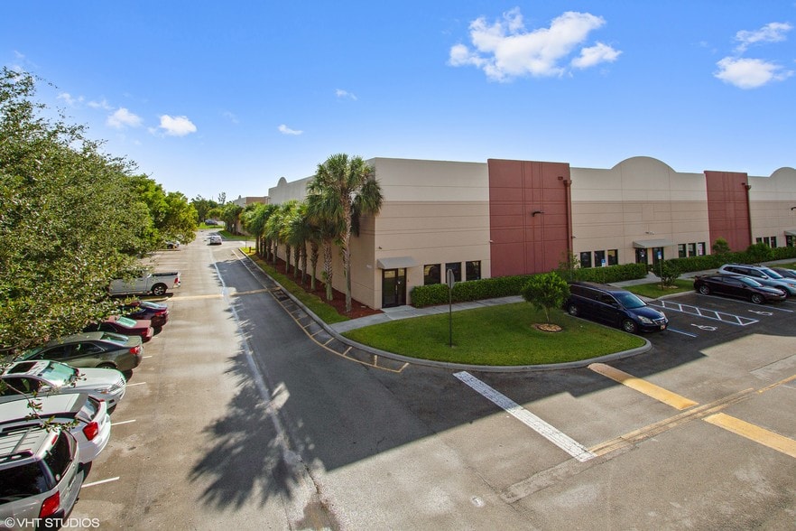 35 SW 12th Ave, Dania Beach, FL for sale - Other - Image 3 of 115