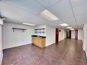 156 E 109th St, New York, NY for lease Interior Photo- Image 1 of 20