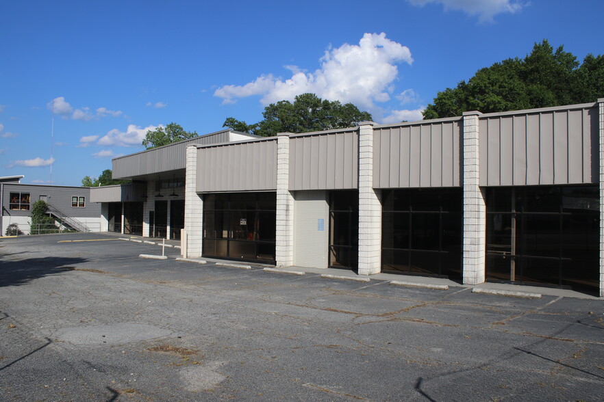 1747 Cheshire Bridge Rd NE, Atlanta, GA for sale - Building Photo - Image 2 of 6