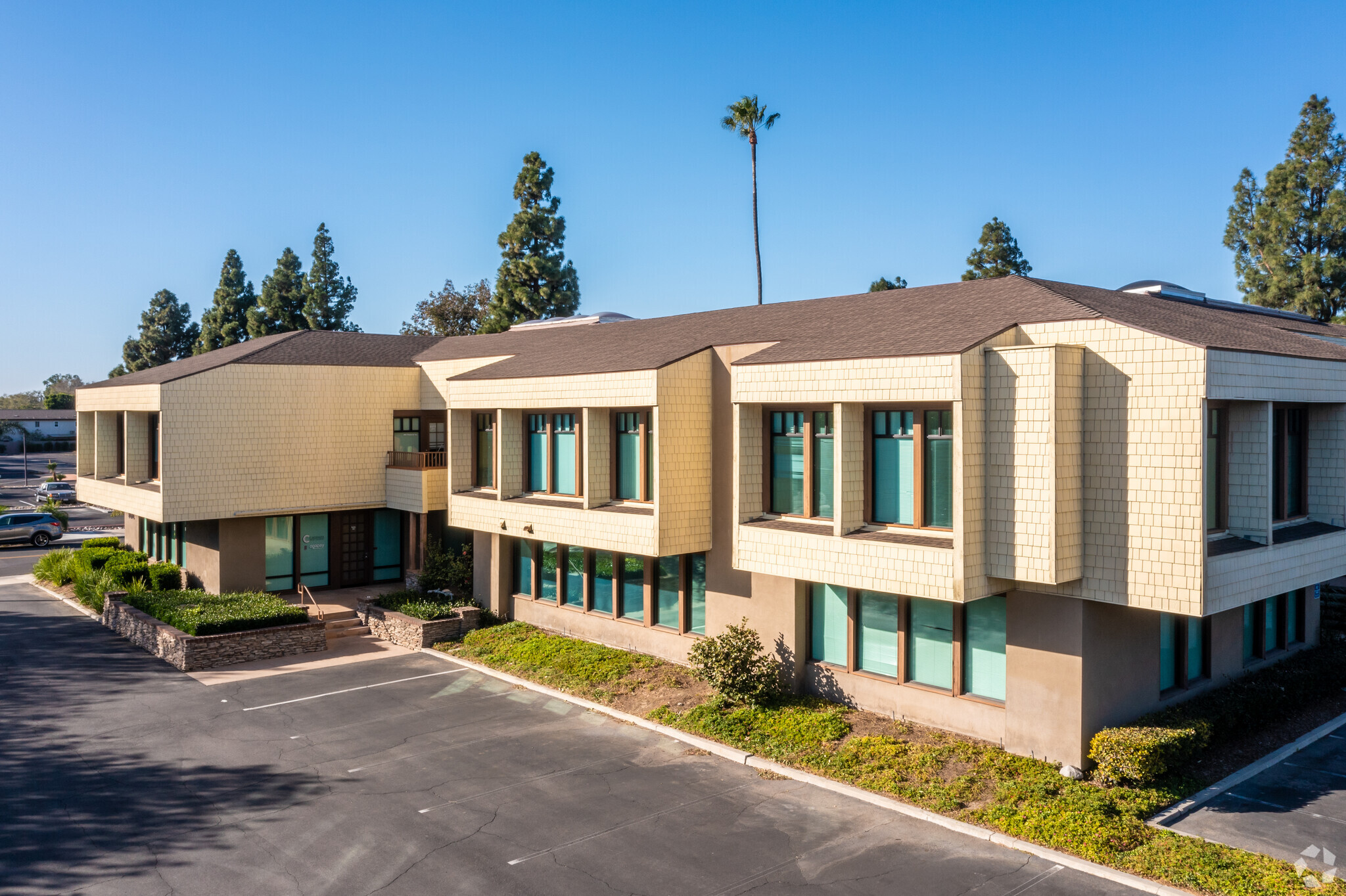 161 Fashion Ln, Tustin, CA for lease Building Photo- Image 1 of 5